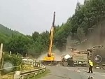 Crane Fail But Not In The Way You're Expecting
