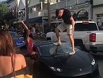 Dumbarse Does The Unthinkable To His Lambo
