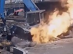 Dumbass Ignites A Gas Cylinder With Expensive Results
