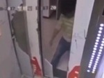 Elevator Idiot
