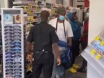 Human Garbage Flagrantly Looting A Store
