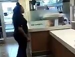 Moron Gets Into A Fight With Her Manager And Trashes The Store
