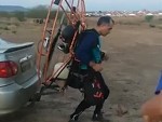 Paragliding Fail Is Fucking Hilarious
