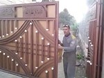 The Space Saving Gate
