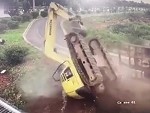 Truck Loses Its Brakes And Shit Gets Wrecked
