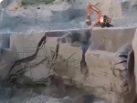 Wall Of Sand Hypnotically Collapses
