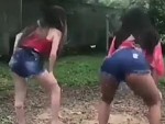 White Girl Vs Black Girl Twerking: Who Will Win?
